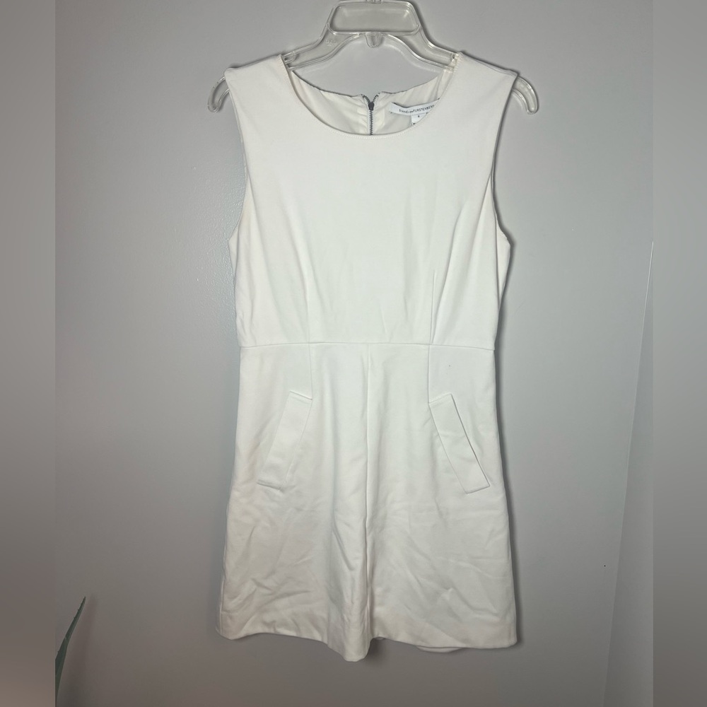 Diane Von Furstenberg Carpreena White Sheath Mini Dress Quiet Luxury Office Sz 6 - Picture 2 of 7